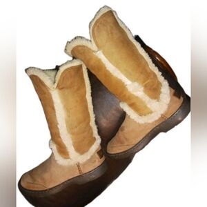 UGG Women's Sunburst Tall Boots w Twinface Sheepskin Size 7